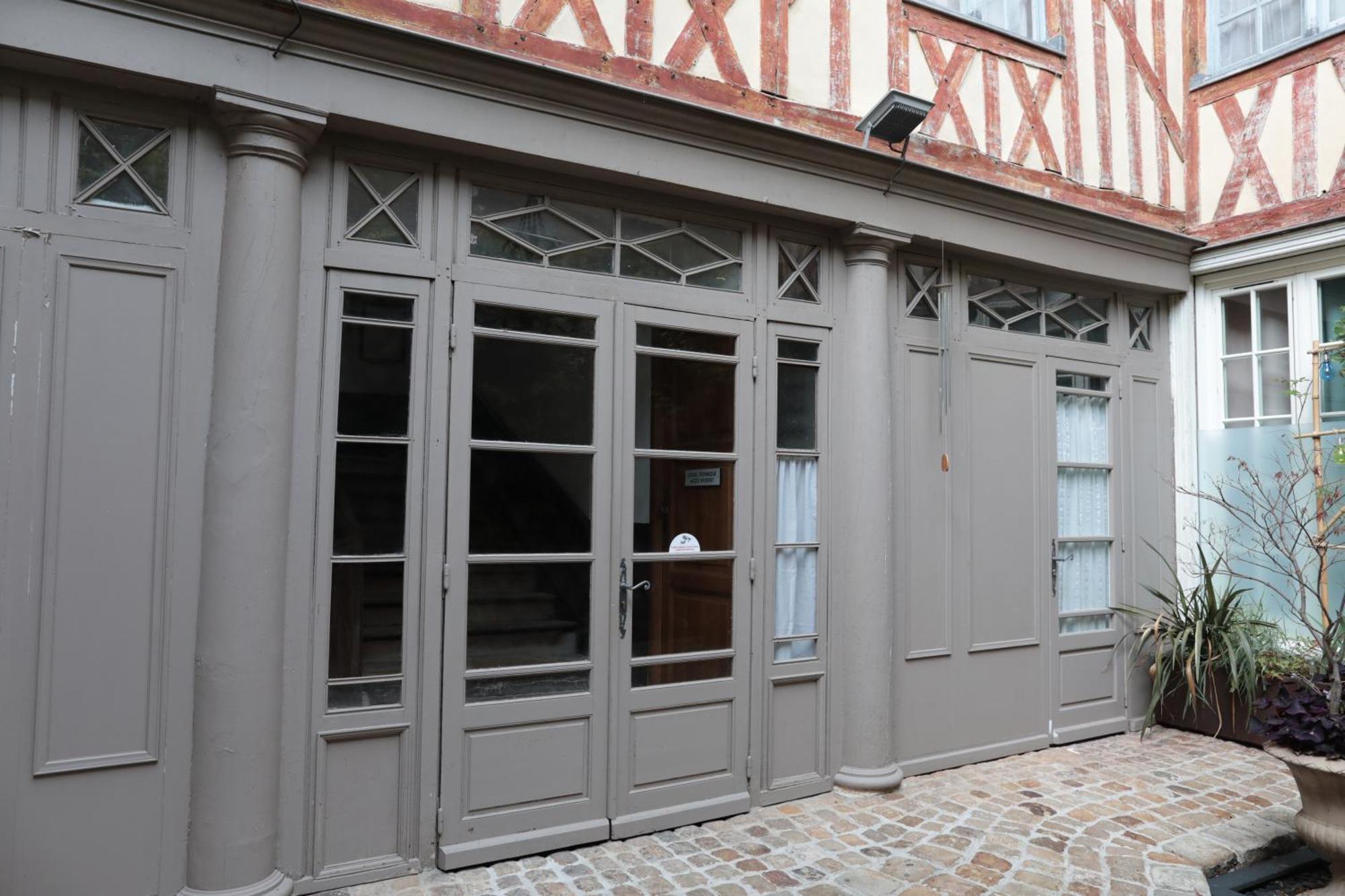 Jade House Hyper Centre Troyes